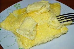 kak prigotovit pyshnyj omlet chtoby on ne padal omlet sufle